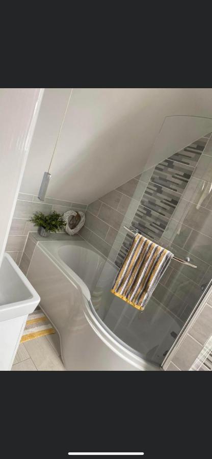 2 Bedroom Duplex Apartment บอว์ทรี ภายนอก รูปภาพ